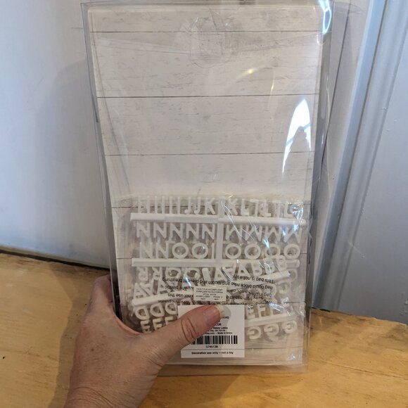 Hobby Lobby NWT Holiday Ornaments Letter Board (Tree) - Picture 2 of 2